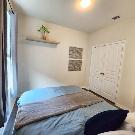 4 Bedroom Home Near Downtown Med Center Nrg Stadium Pearland Skyview Long By Ion Rentals Houston Ngoại thất bức ảnh