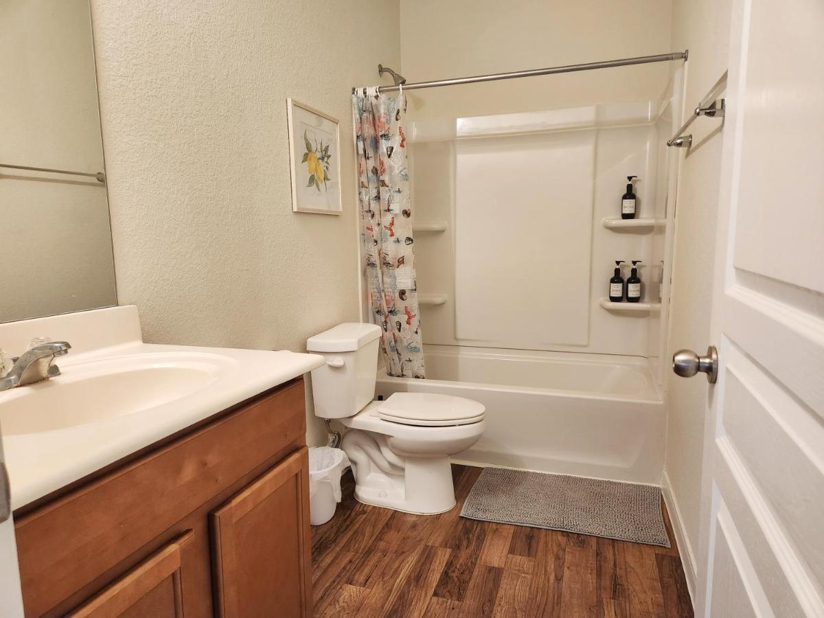 4 Bedroom Home Near Downtown Med Center Nrg Stadium Pearland Skyview Long By Ion Rentals Houston Ngoại thất bức ảnh